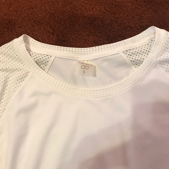 Long Sleeve Athletic Shirt - Picture 3 of 6